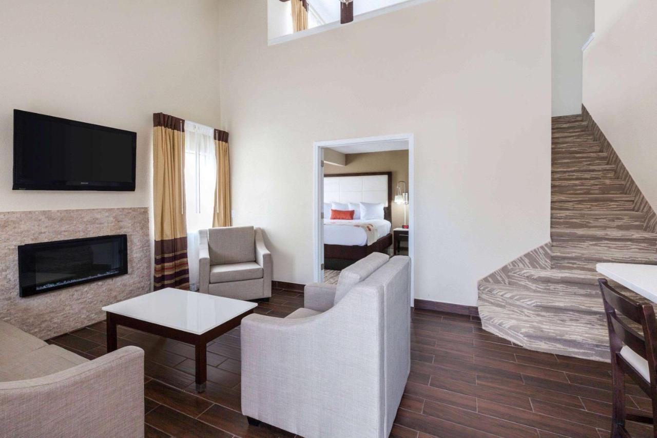 Hawthorn Suites By Wyndham Detroit Southfield Dış mekan fotoğraf