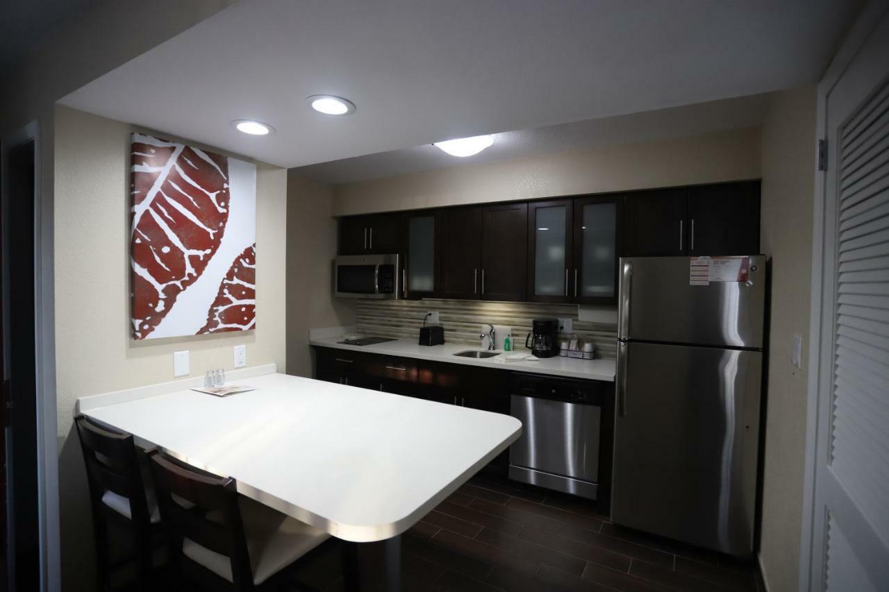Hawthorn Suites By Wyndham Detroit Southfield Dış mekan fotoğraf